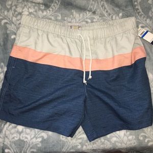 Men’s swim trunks